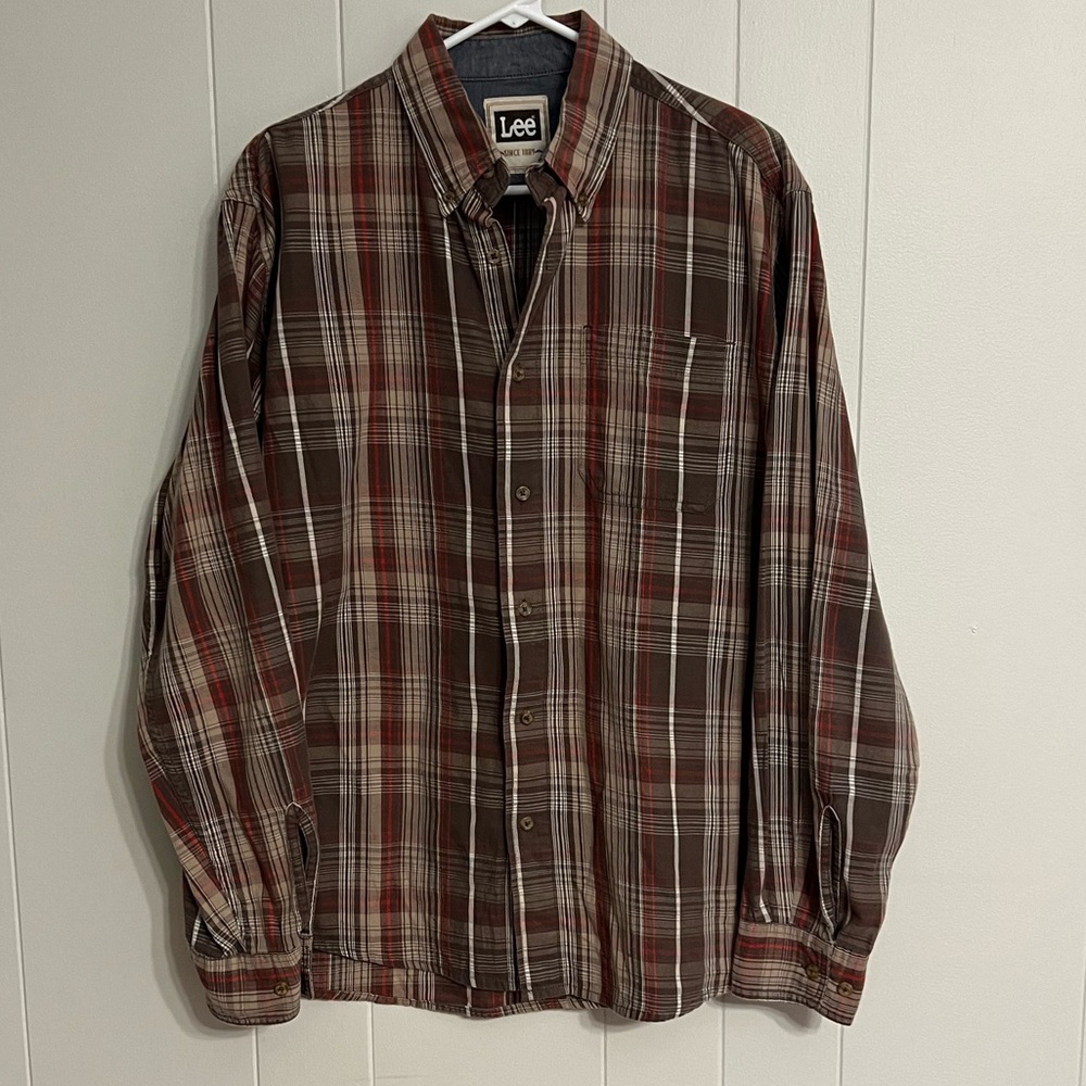 Lee long sleeve‎ plaid button-down size L